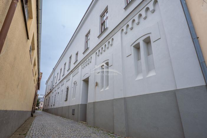 Prodej obchodního prostoru, Polná, Husovo náměstí, 654 m2