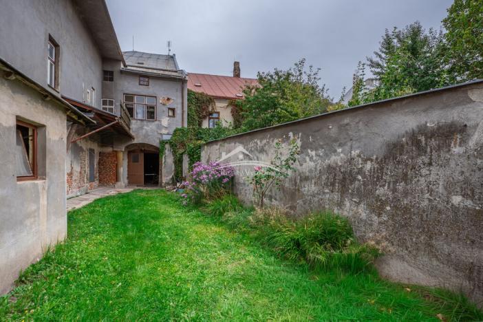 Prodej obchodního prostoru, Polná, Husovo náměstí, 654 m2