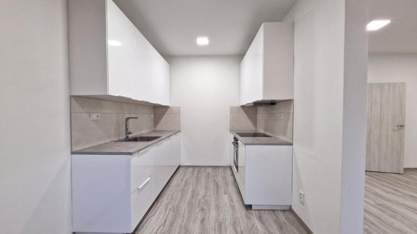 Pronájem bytu 3+1, Křešice, Kolonie, 65 m2