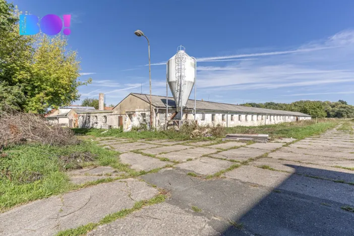 Prodej zemědělského objektu, Horní Kruty, 17219 m2