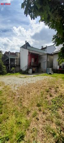 Prodej výrobních prostor, Želechovice nad Dřevnicí, 200 m2