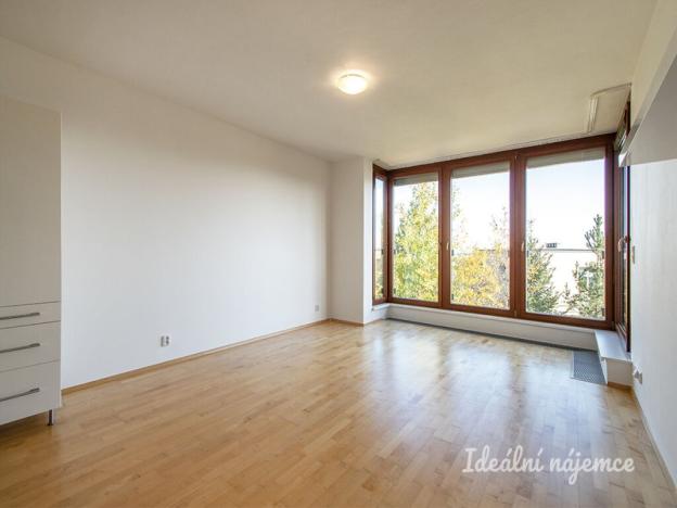 Pronájem bytu 2+kk, Praha - Smíchov, Štorkánova, 53 m2