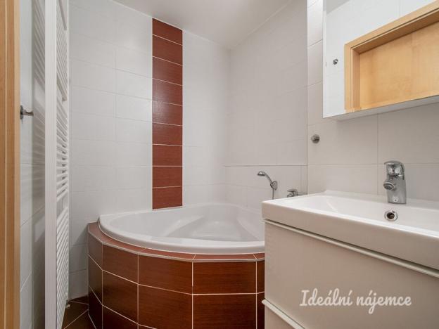 Pronájem bytu 2+kk, Praha - Smíchov, Štorkánova, 53 m2