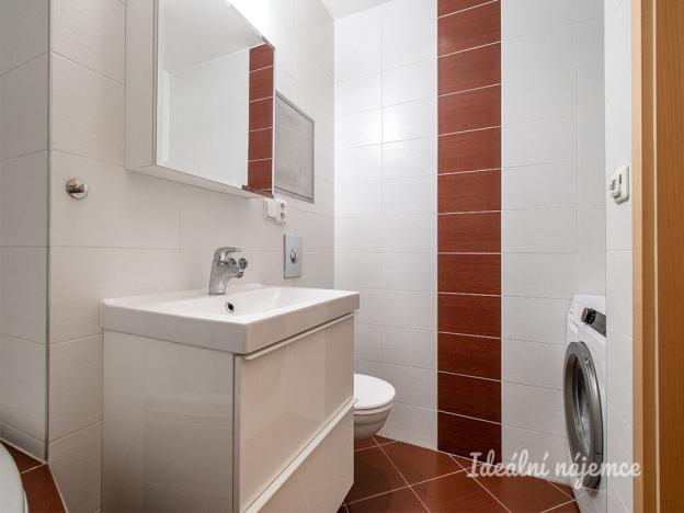 Pronájem bytu 2+kk, Praha - Smíchov, Štorkánova, 53 m2
