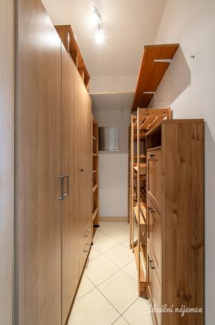 Pronájem bytu 2+kk, Praha - Smíchov, Štorkánova, 53 m2