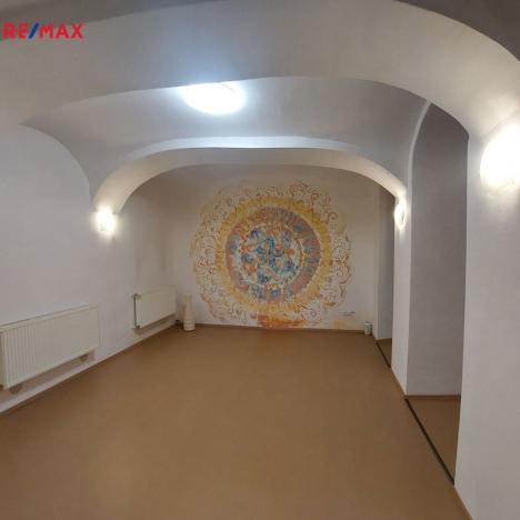 Pronájem obchodního prostoru, Olomouc, Šemberova, 99 m2