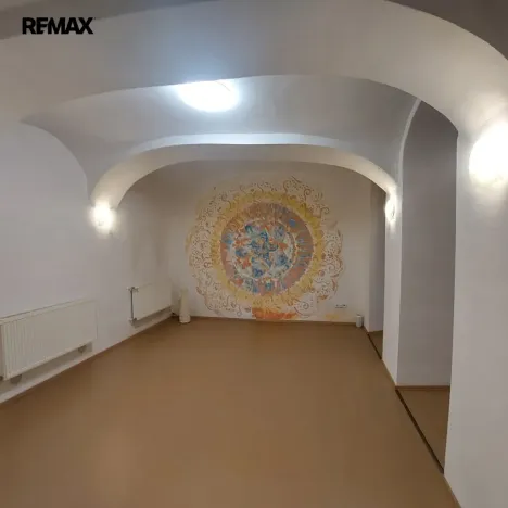 Pronájem obchodního prostoru, Olomouc, Šemberova, 99 m2