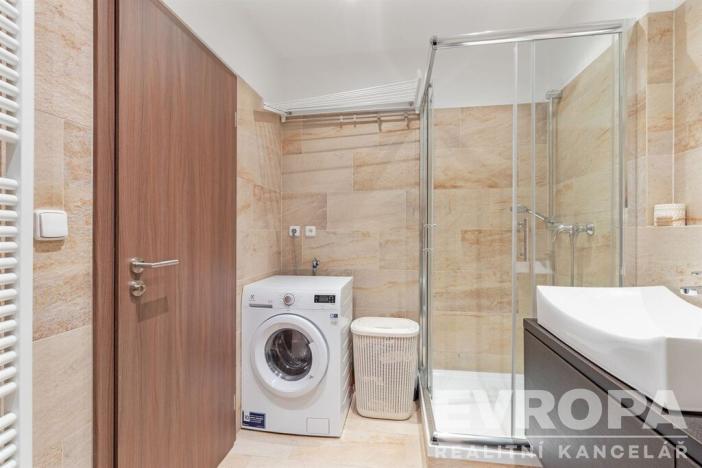 Prodej bytu 2+kk, Praha - Horní Měcholupy, Hornoměcholupská, 49 m2