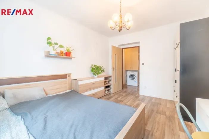 Prodej bytu 3+1, Říčany - Voděrádky, Krabošická, 58 m2