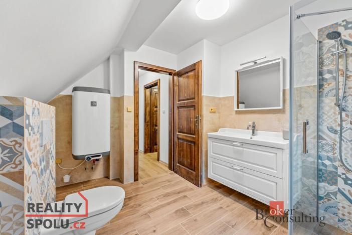 Prodej rodinného domu, Velké Petrovice - Maršov nad Metují, 142 m2