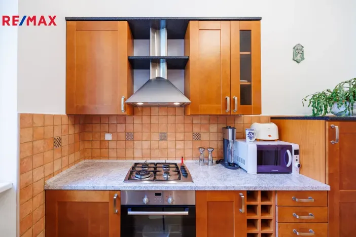 Pronájem bytu 4+1, Karlovy Vary, Jaltská, 108 m2