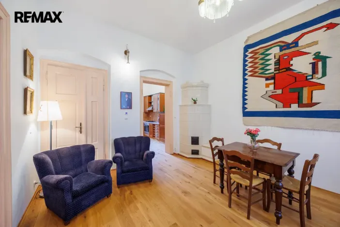 Pronájem bytu 4+1, Karlovy Vary, Jaltská, 108 m2