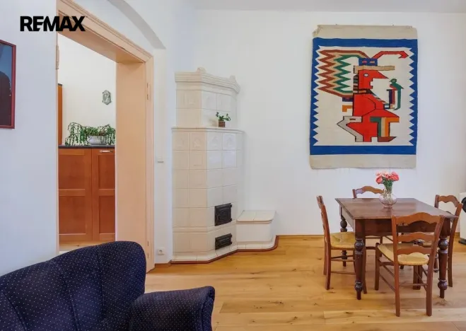 Pronájem bytu 4+1, Karlovy Vary, Jaltská, 108 m2