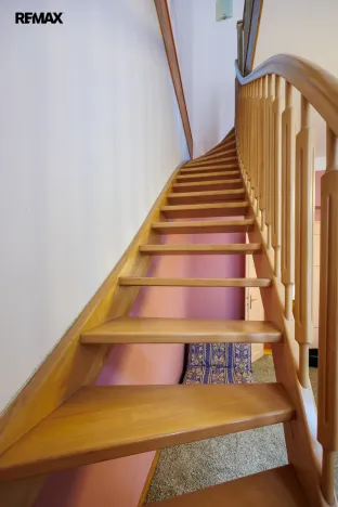 Pronájem bytu 4+1, Karlovy Vary, Jaltská, 108 m2