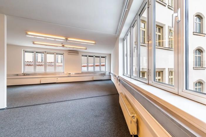 Pronájem kanceláře, Praha - Nové Město, Truhlářská, 250 m2
