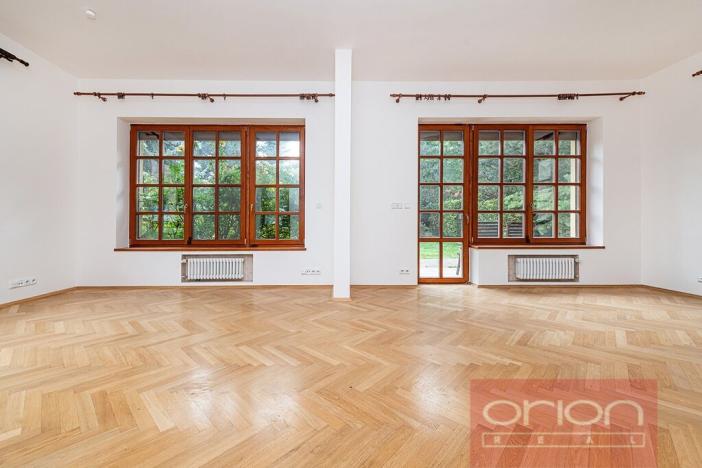 Pronájem rodinného domu, Praha - Břevnov, Oddělená, 316 m2