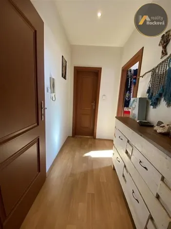 Pronájem bytu 1+kk, Kladno, Hajnova, 33 m2