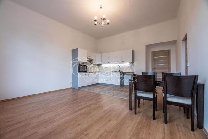 Pronájem bytu 4+kk, Praha - Holešovice, Varhulíkové, 91 m2