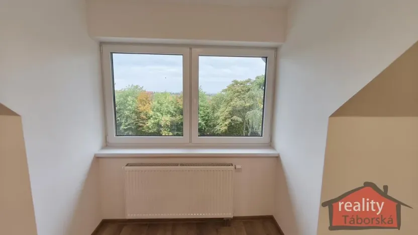 Prodej bytu 1+kk, Nupaky, Nupacká, 35 m2