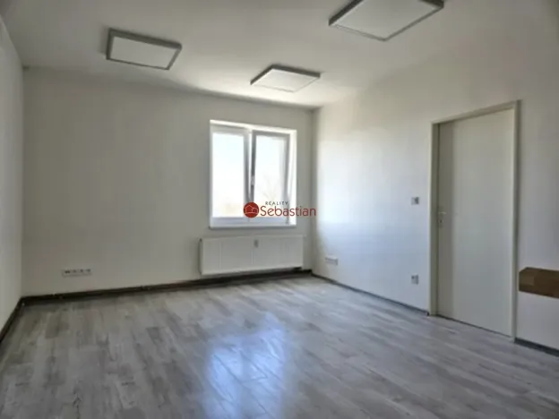 Pronájem kanceláře, Jičín - Valdické Předměstí, Dělnická, 75 m2