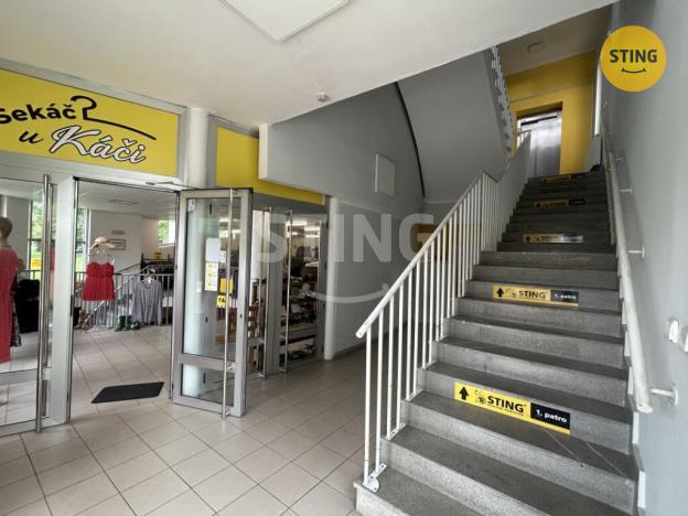 Pronájem kanceláře, Karviná, Karola Śliwky, 830 m2