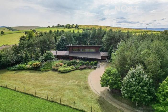 Prodej rodinného domu, Louka, 254 m2