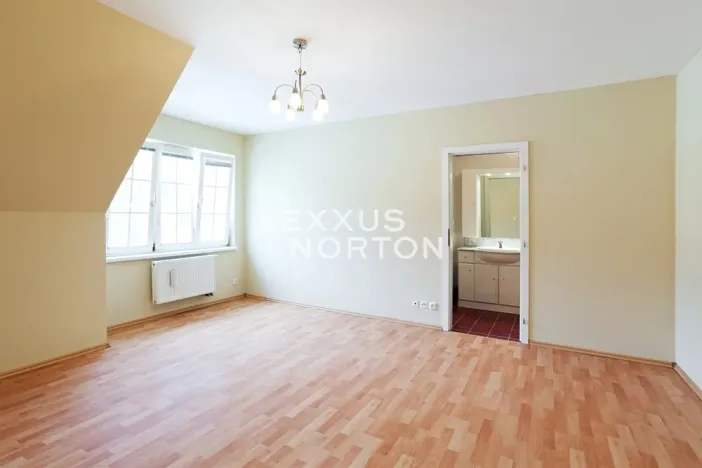 Pronájem vily, Praha - Nebušice, K vinicím, 288 m2