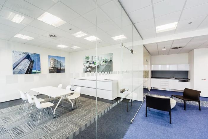 Pronájem kanceláře, Praha - Michle, Jihlavská, 900 m2