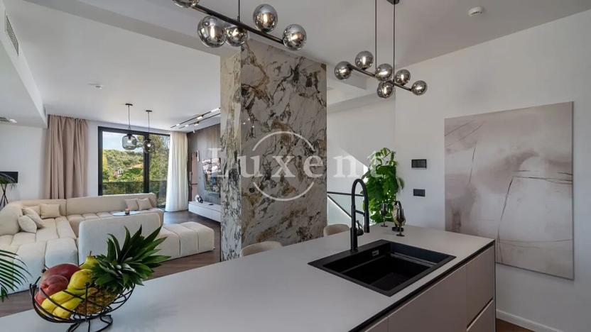 Prodej vily, Trogir, Chorvatsko, 310 m2