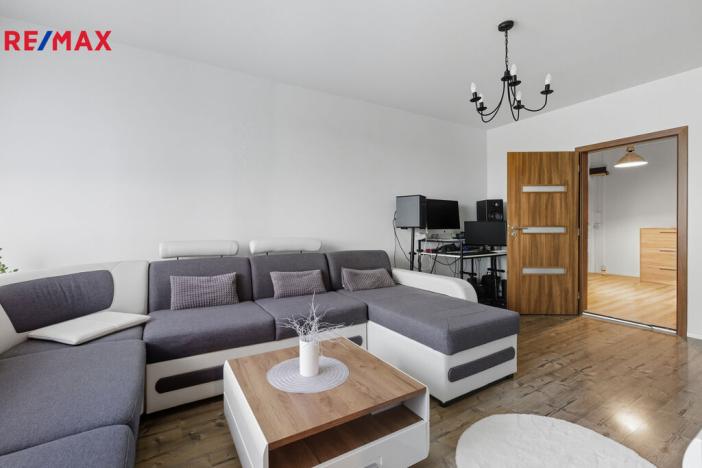 Prodej bytu 3+1, Karlovy Vary - Drahovice, Vítězná, 74 m2