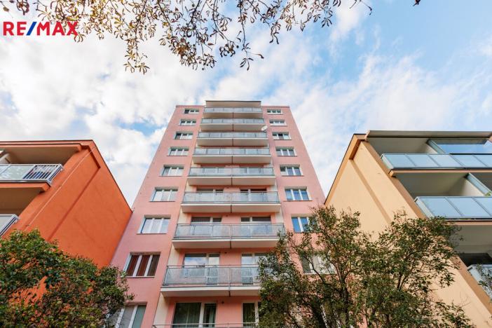 Prodej bytu 3+1, Karlovy Vary - Drahovice, Vítězná, 74 m2