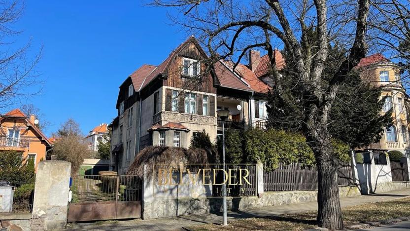 Pronájem bytu 3+1, Teplice, Pod Doubravkou, 130 m2