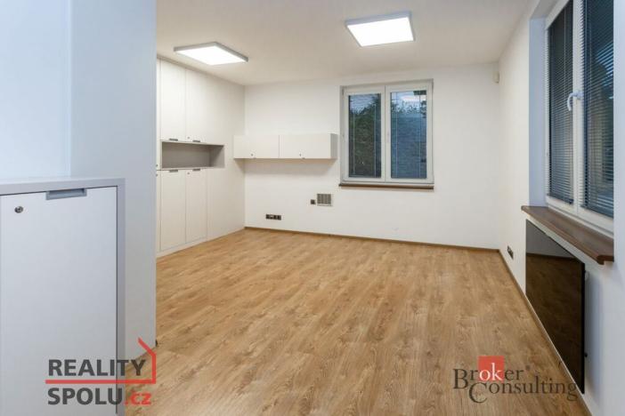 Pronájem kanceláře, Žďár nad Sázavou - Žďár nad Sázavou 2, Santiniho, 29 m2