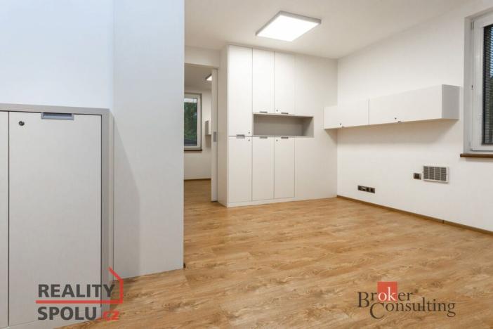 Pronájem kanceláře, Žďár nad Sázavou - Žďár nad Sázavou 2, Santiniho, 29 m2