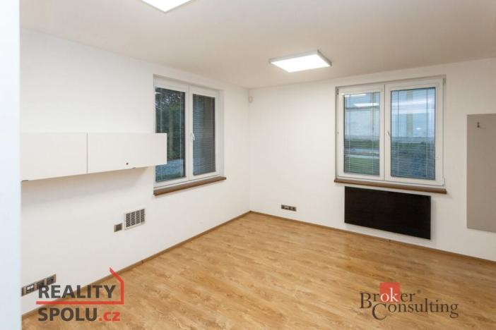 Pronájem kanceláře, Žďár nad Sázavou - Žďár nad Sázavou 2, Santiniho, 29 m2