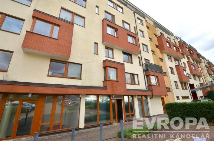 Prodej bytu 1+kk, Praha - Libeň, Nad Okrouhlíkem, 52 m2