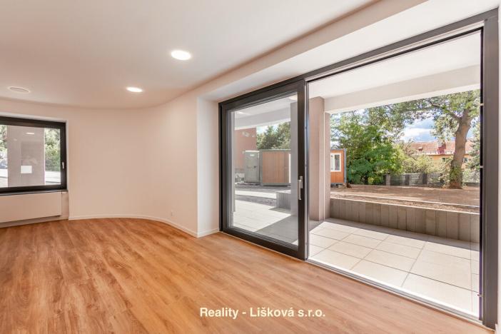 Pronájem bytu 1+kk, Ústí nad Labem, Bělehradská, 56 m2