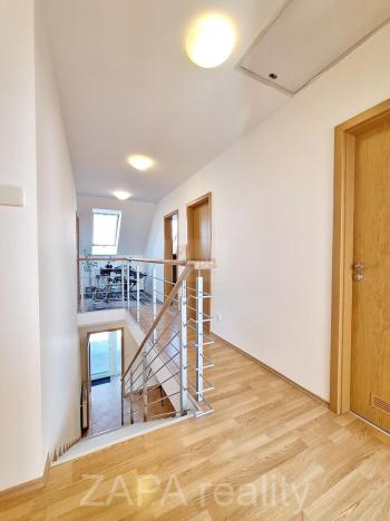 Prodej rodinného domu, Praha - Kbely, Pod Nouzovem, 147 m2