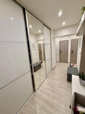 Pronájem bytu 2+1, Hradec Králové - Pražské Předměstí, U Koruny, 68 m2