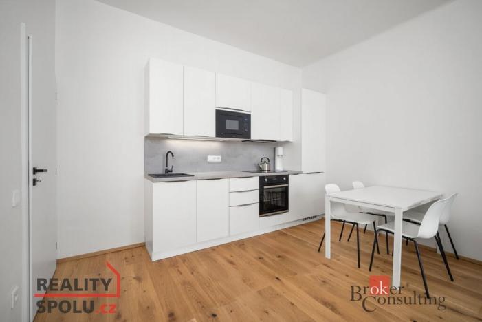 Pronájem bytu 2+kk, Praha - Holešovice, U průhonu, 46 m2
