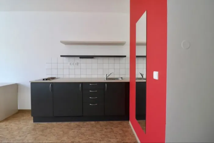 Pronájem bytu 1+kk, Praha - Smíchov, Křížová, 27 m2