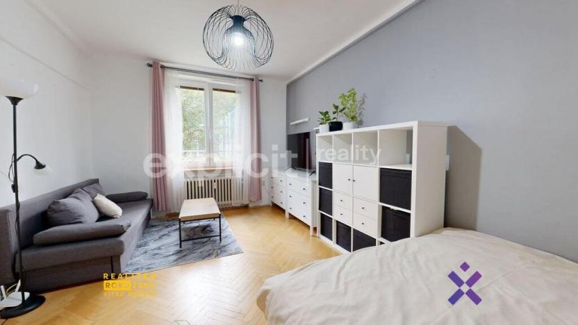 Pronájem bytu 1+1, Zlín, třída Tomáše Bati, 36 m2
