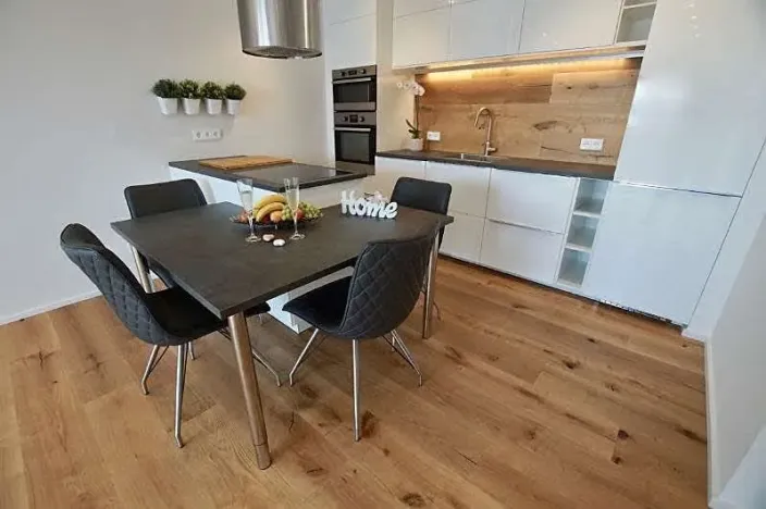 Pronájem bytu 3+kk, Praha - Vinohrady, Lužická, 145 m2