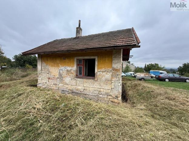 Prodej pozemku pro bydlení, Lišany, 2081 m2