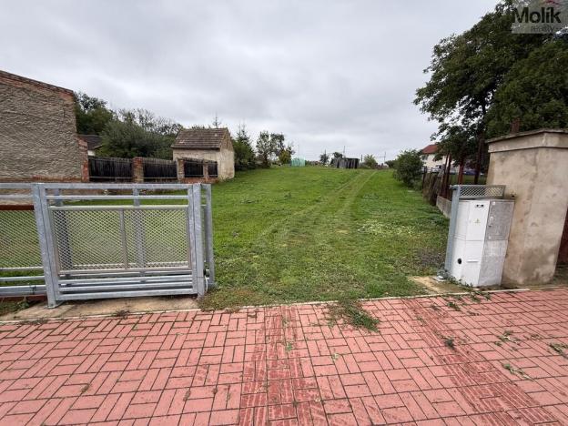 Prodej pozemku pro bydlení, Lišany, 2081 m2