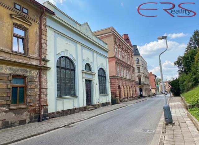 Prodej obchodního prostoru, Broumov - Poříčí, 750 m2