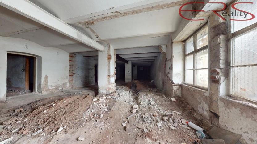 Prodej obchodního prostoru, Broumov - Poříčí, 750 m2