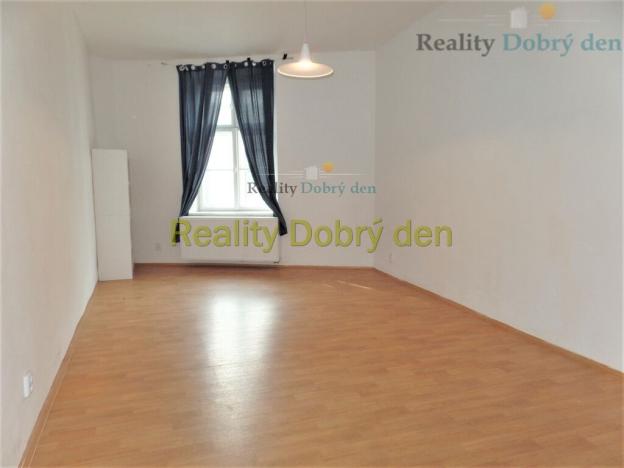 Pronájem bytu 2+1, Opava, Dolní náměstí, 80 m2