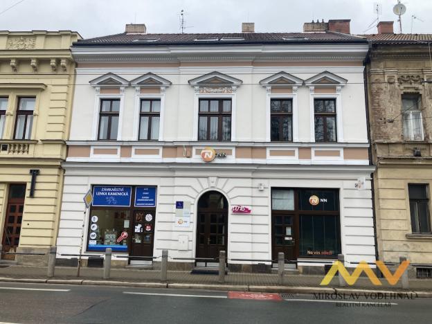 Pronájem obchodního prostoru, Hradec Králové, Československé armády, 47 m2