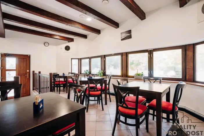 Prodej restaurace, Hodonín, Brandlova, 500 m2